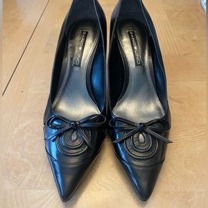 COPY - Black kitten heels